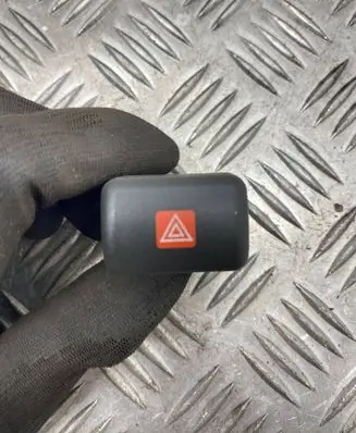 Opel Zafira A Hazard light switch 90589897