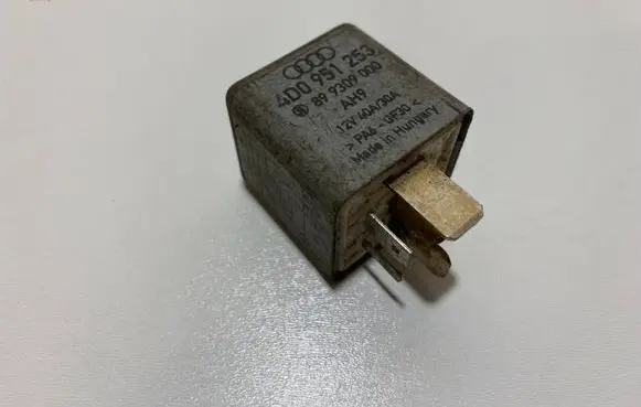 Audi A6 S6 C5 4B Other relay 4D0951253 899309000