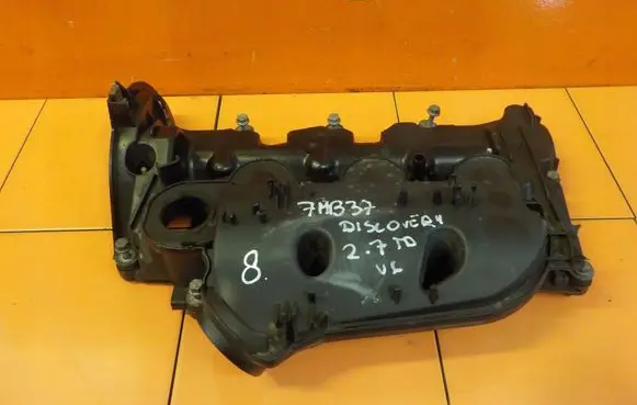 Land Rover Discovery 3 - LR3 Rocker cam cover 4S7Q9424HG 276DT