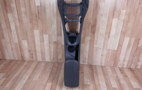 Hyundai Ioniq Center console 84611G2000