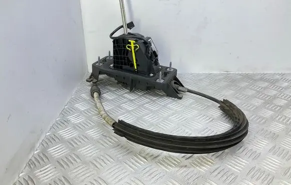 Skoda Rapid (NH) Gear shifter/selector 6RA713025G