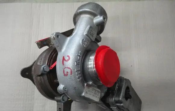 Mercedes-Benz GLA W156 Turbo A6510903400 200729002923