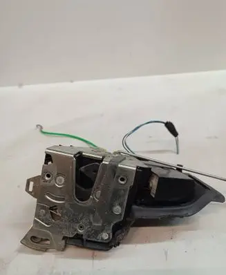 BMW 5 E39 Front door lock 82350969