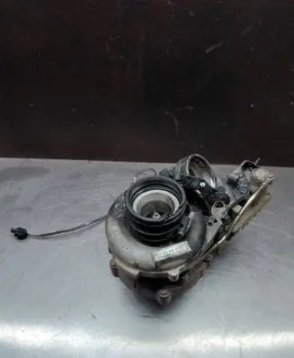 Mercedes-Benz E W211 Turbo A6460901080 7529909