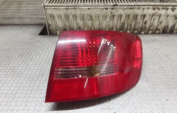 Audi A6 S6 C6 4F Rear/tail lights 89036920