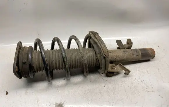 Front shock absorber with coil spring