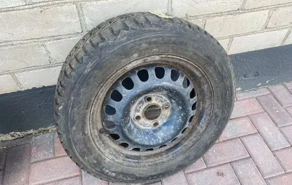 Volkswagen PASSAT B5.5 R14 winter tire 17565R14