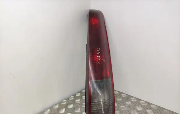 Nissan X-Trail T30 Rear/tail lights