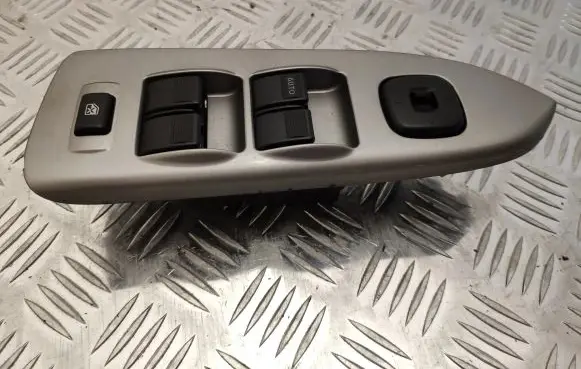 Mazda Premacy Electric window control switch C8HD172
