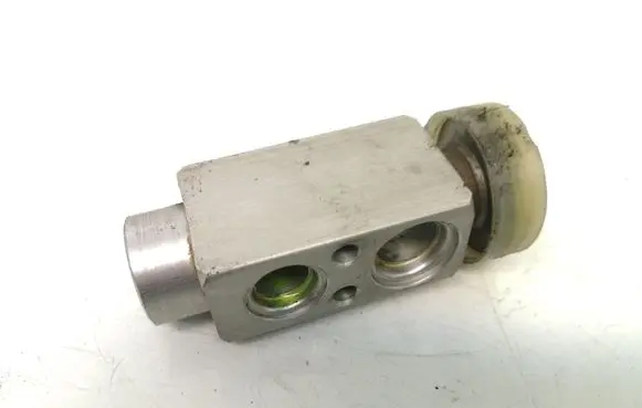 Air conditioning (A/C) expansion valve