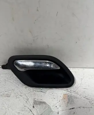 BMW 5 E39 Front door interior handle 8226050