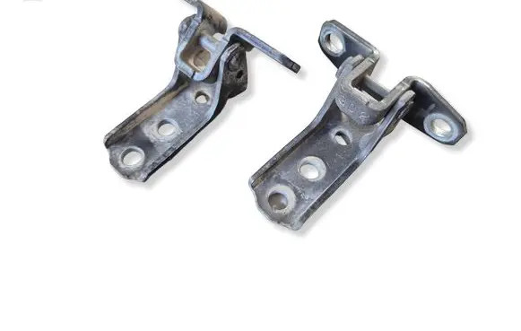 Mitsubishi L200 Front door hinges set 5702A034 5702A033