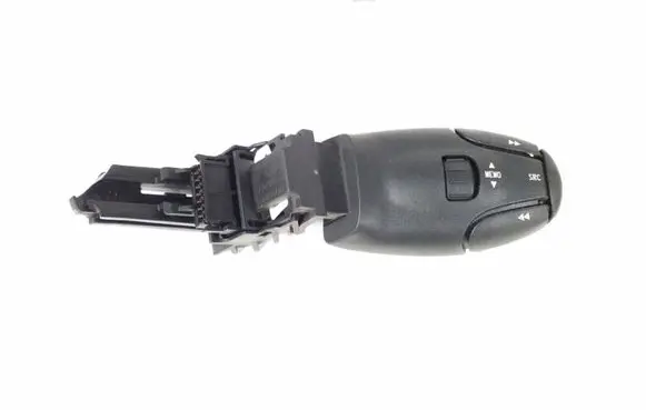 Head unit multimedia control
