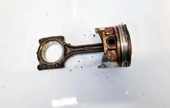 Piston with connecting rod
