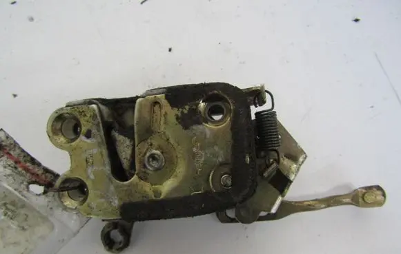 Hyundai H-100 Front door lock 