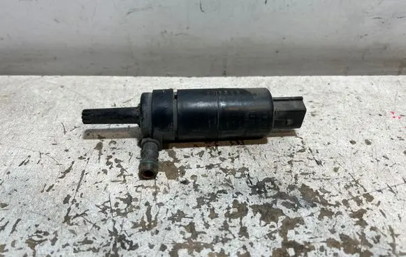 Skoda Superb B5 (3U) Headlight washer pump 3B7955681 20120508082