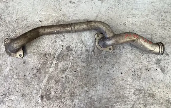 Volvo XC90 Engine coolant pipe/hose