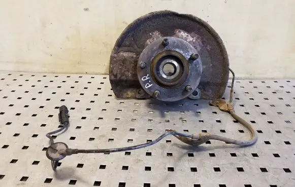 Mitsubishi Outlander Front wheel hub 4670A032