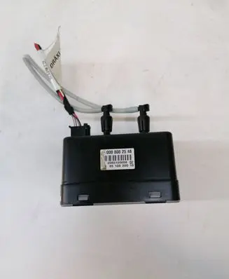 Mercedes-Benz E W211 Central locking vacuum pump A3510020010 2053120058 0008002548