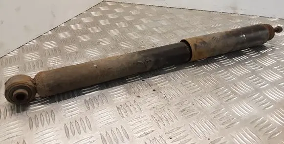 Mitsubishi Pajero Rear shock absorber/damper