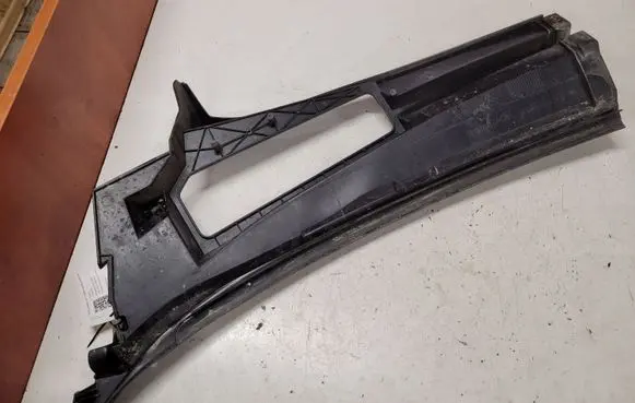 Citroen C3 Wiper trim 9637992277
