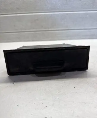 Nissan Terrano Glove box 6847544F00