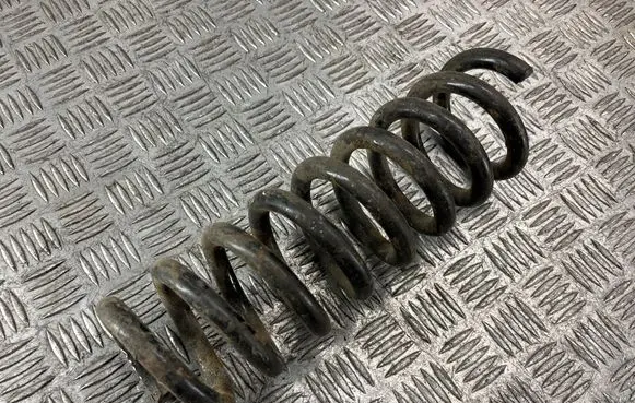 Mercedes-Benz C W203 Front coil spring 