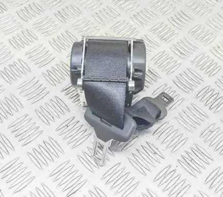 Maserati Ghibli Middle seatbelt (rear) 627041100 6700174400