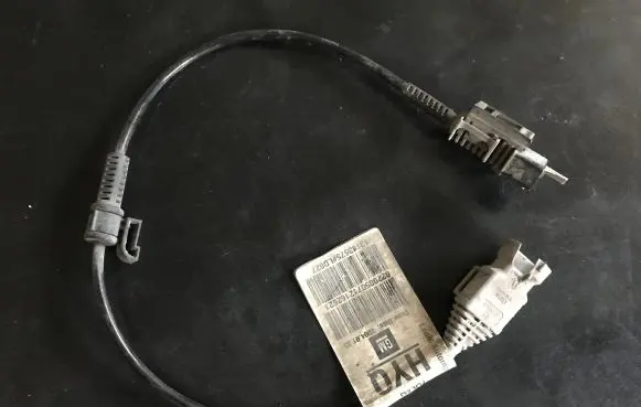 Opel Astra H Front ABS sensor wiring 13143675
