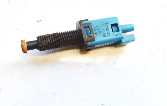 Volkswagen Golf III Brake pedal sensor switch 1h0907343