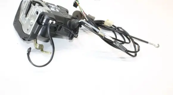 Mercedes-Benz SLK R171 Front door lock 1717201635 A1717201635