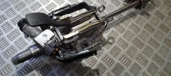Volkswagen Polo Steering wheel axle 6q1419501a