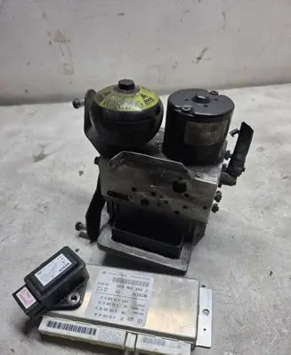 Mercedes-Benz E W211 ABS Pump A0054318112 0265250098