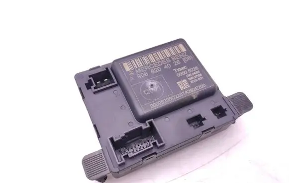 Mercedes-Benz Sprinter W906 Door control unit/module A9068204026