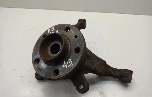 Renault Trafic II (X83) Front wheel hub