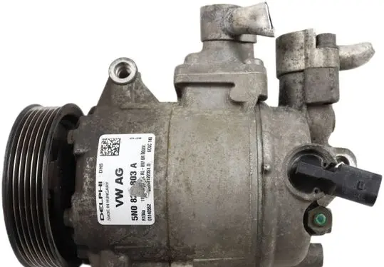 Volkswagen Golf VI Air conditioning (A/C) compressor (pump) 5N0820803A