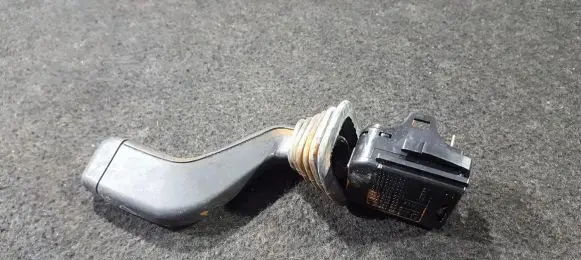 Opel Astra F Wiper control stalk 90124931 90191942