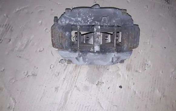 Mercedes-Benz S W221 Front brake caliper NOCODE