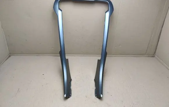 Radio/GPS head unit trim