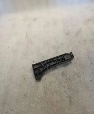Audi A6 S6 C5 4B Front bumper mounting bracket 4B0807284B
