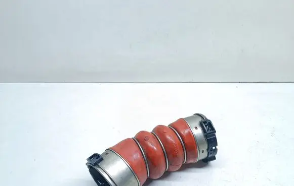BMW 5 F10 F11 Intercooler hose/pipe 7805401