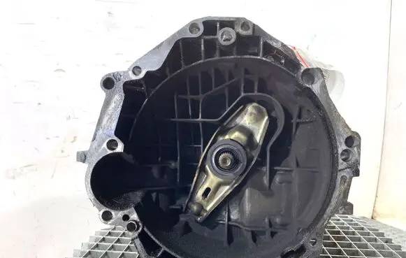 Audi A4 S4 B6 8E 8H Manual 5 speed gearbox FJP