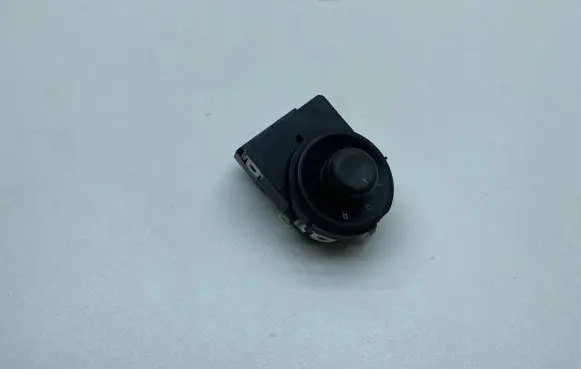 Opel Zafira C Wing mirror switch 13271827