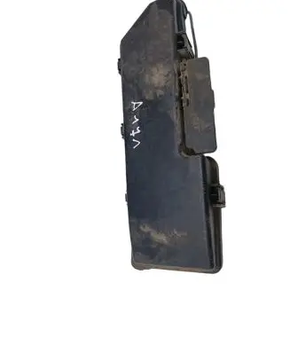 Volvo XC90 Fuse box cover 9494211