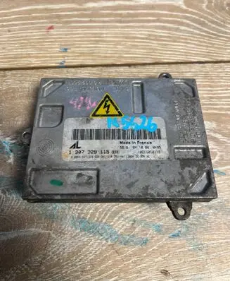 Audi A4 S4 B7 8E 8H Headlight ballast module Xenon 1035500015 1307329115