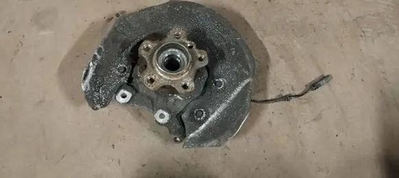 BMW 5 G30 G31 Rear wheel hub 6869788