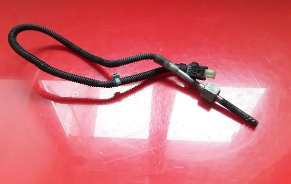 Mercedes-Benz E W212 Exhaust gas temperature sensor A0009054306
