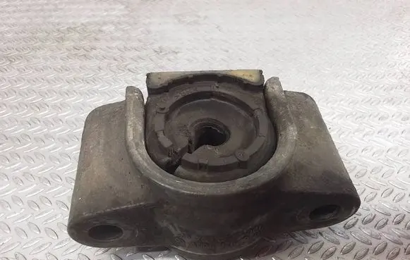 Mercedes-Benz Sprinter W906 Sway bar bush bracket, rear A9063261940