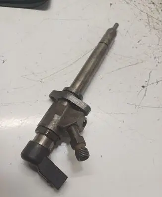 Peugeot Expert Fuel injector 9659337980