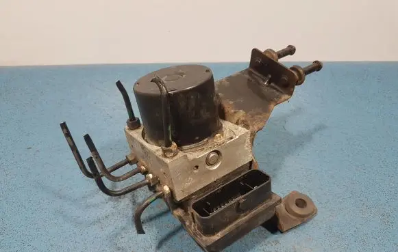 Volkswagen Fox ABS Pump 5Z0614117B